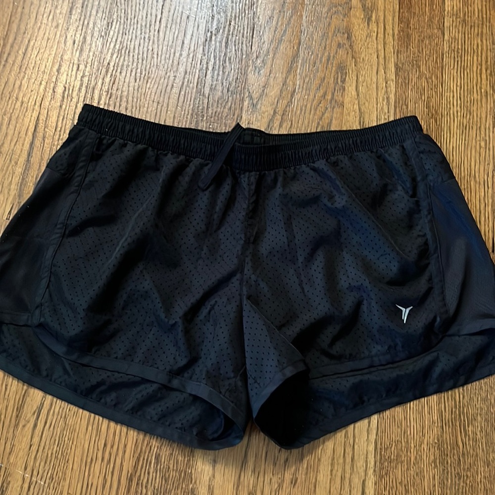 NWOT - Old Navy Athletic shorts - size M